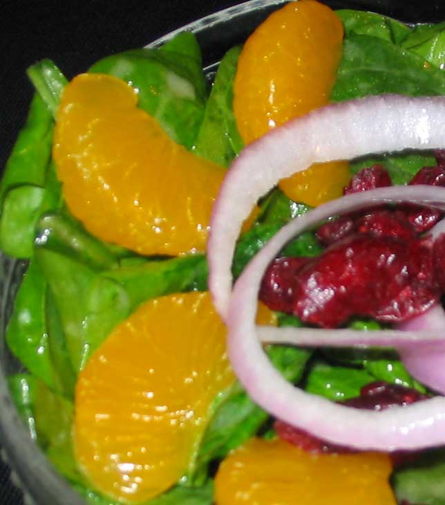 mandarin spinach craisin salad with poppyseed dressing