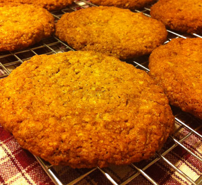 spelt-oatmeal-pecan-cookies-recipe